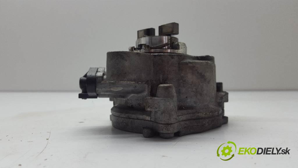 FORD FOCUS MK3 2016 70kW MK3 1499 pumpa vakuová 9804021880