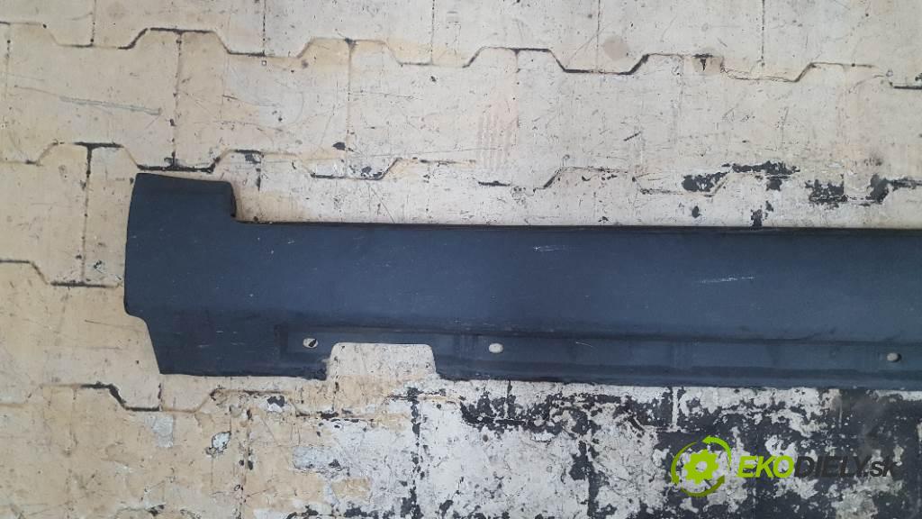 VOLVO V50 I 2005  I 1997 práh levý 30698905 (Ostatní)