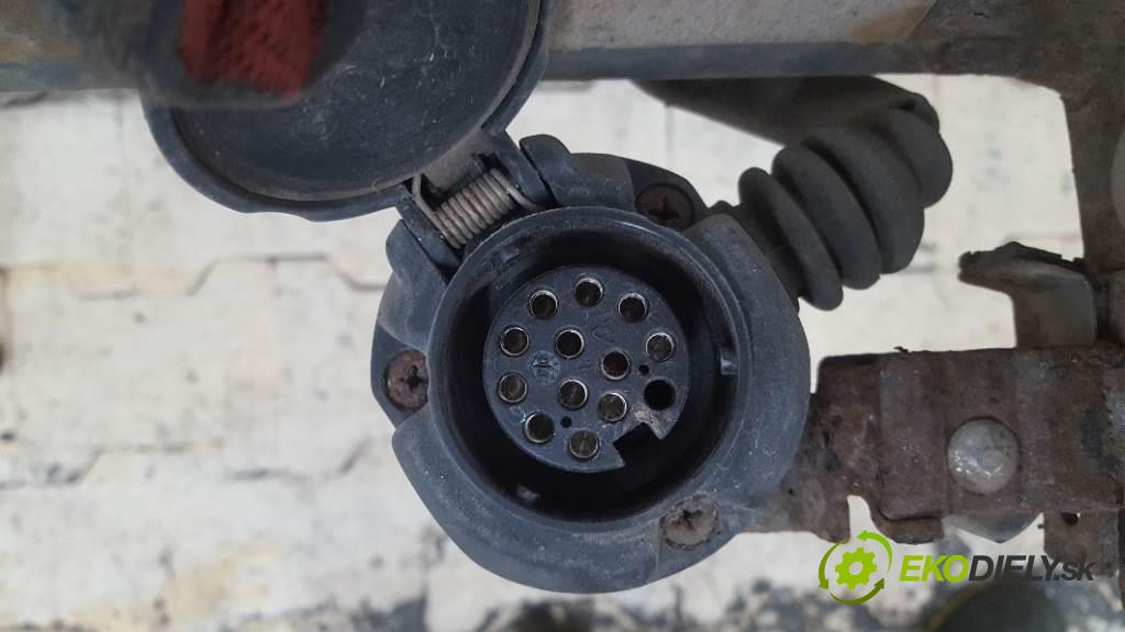 FORD FOCUS II C-MAX  2003 88kW    1798 Hák tažné zařízení 13PIN