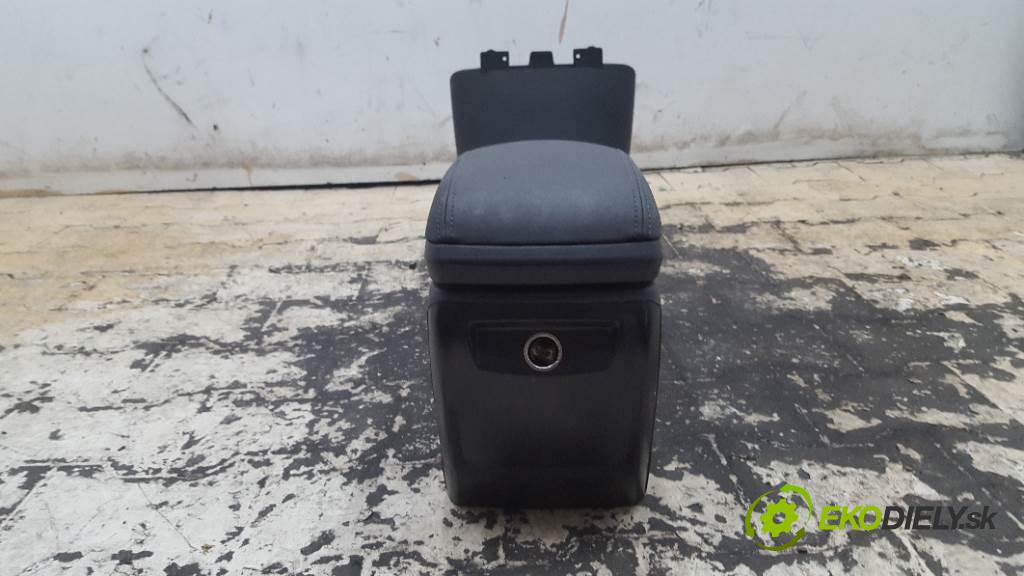 VOLVO V50 I 2005  I 1997 Lakťová opierka + Tunel 867407