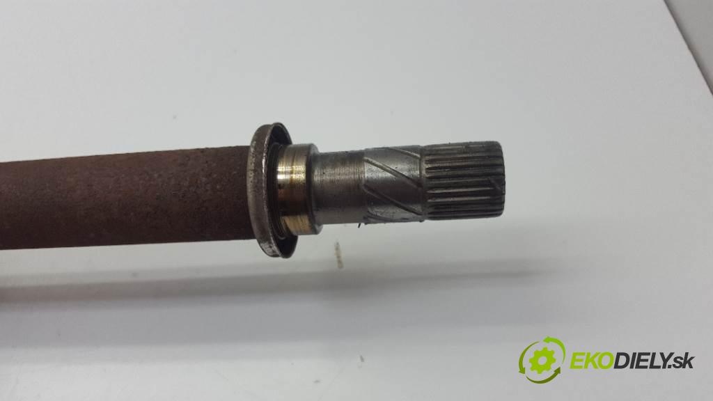 RENAULT CLIO  2005 72kW    1390 Poloos pravá 8200618111 (Poloosy)