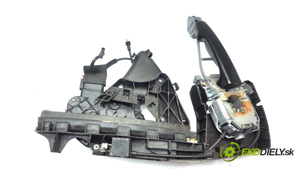 VOLVO V50 I 2005  I 1997 zámok přední část levý 30699109  6PIN BLACK STONE
