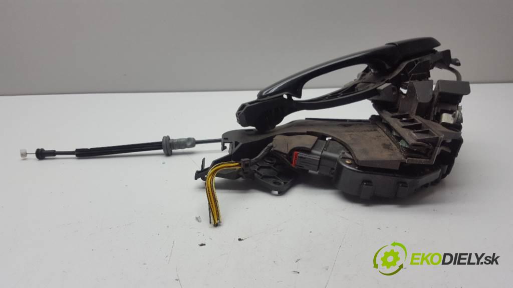 VOLVO V50 I 2005  I 1997 zámok zadní část levý 30699111 8PIN BLACK STON