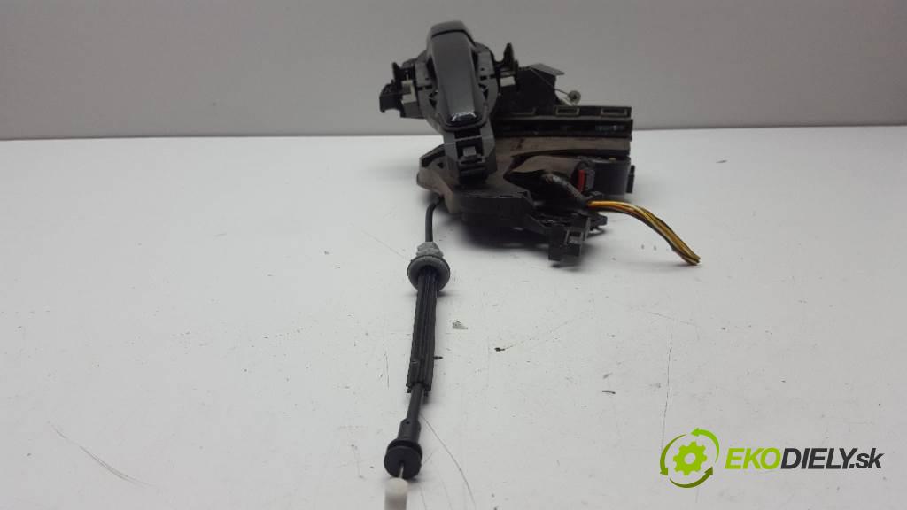 VOLVO V50 I 2005  I 1997 zámok zadní část levý 30699111 8PIN BLACK STON