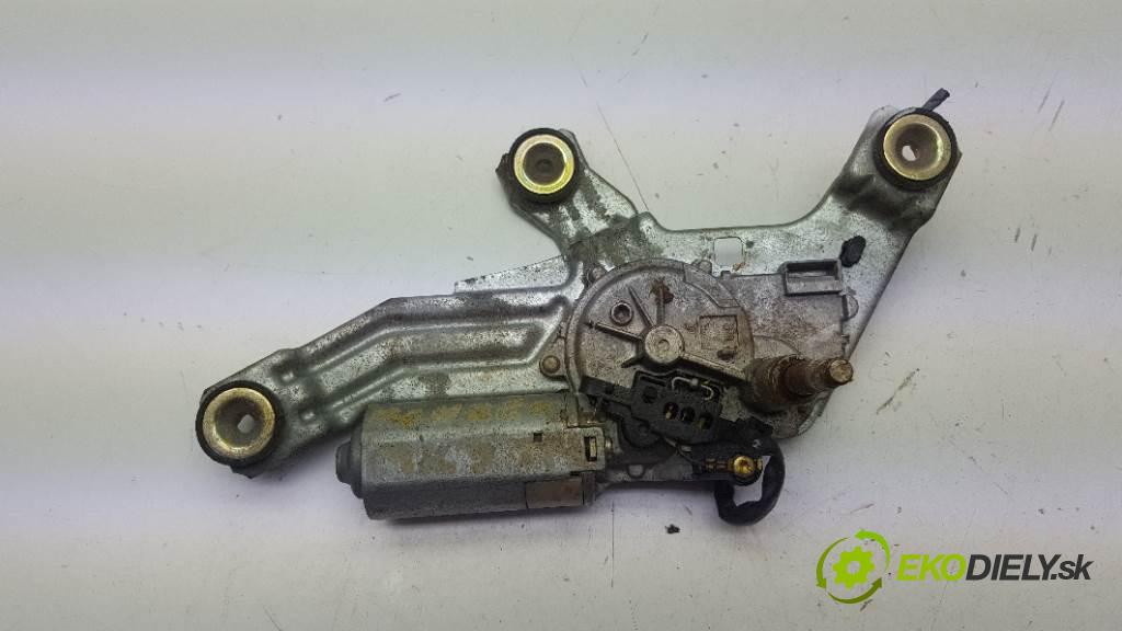 FORD MONDEO MK3        motorek stěračů zadní část 0390201567 3PIN