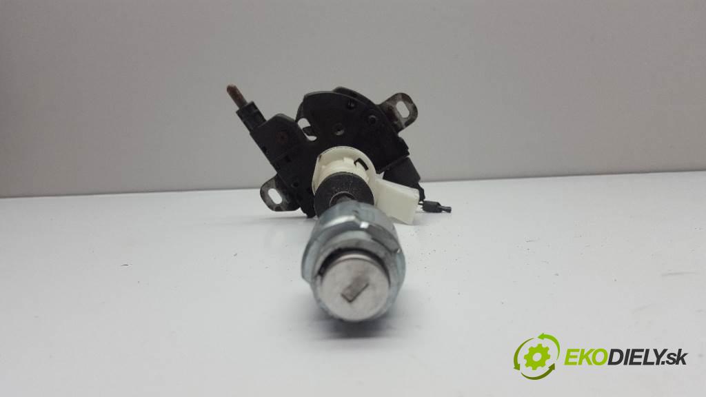 FORD FOCUS II C-MAX  2003 88kW    1798 spinačka KOMPLET (Spínacie skrinky a kľúče)