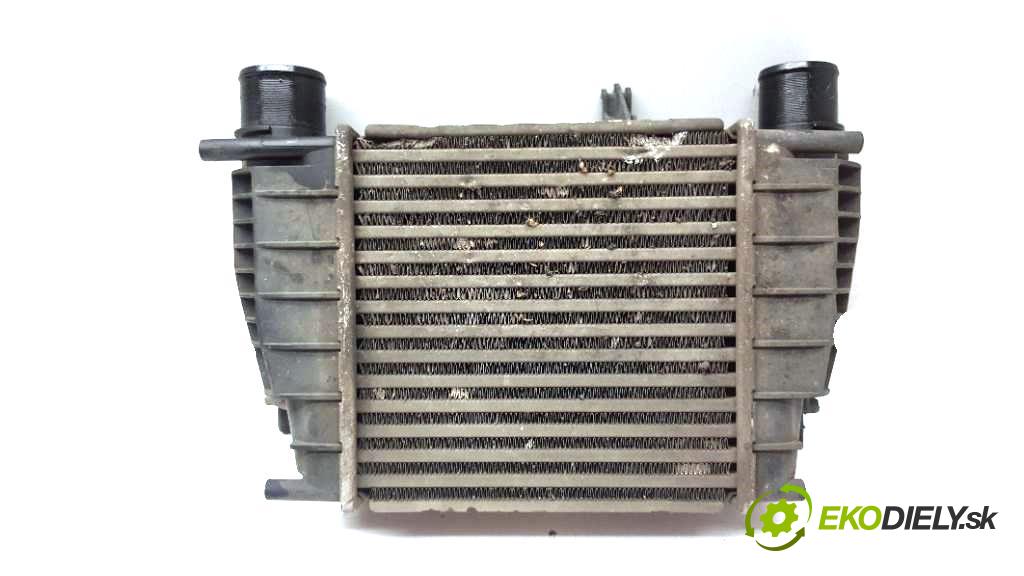 RENAULT CLIO III 2007 50kW III 1461 intercooler 8200471885 (Chladiče nasávaného vzduchu (intercoolery))