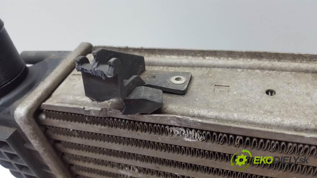 RENAULT CLIO III 2007 50kW III 1461 intercooler 8200471885 (Chladiče nasávaného vzduchu (intercoolery))