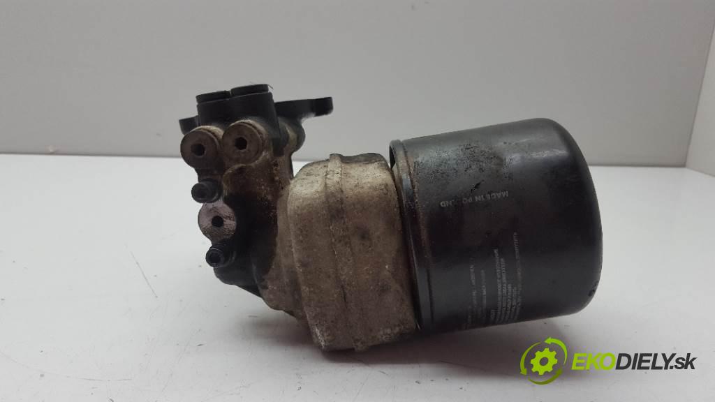 VOLVO V 70  2000 103kW    2461 obal filtra oleje 074115417