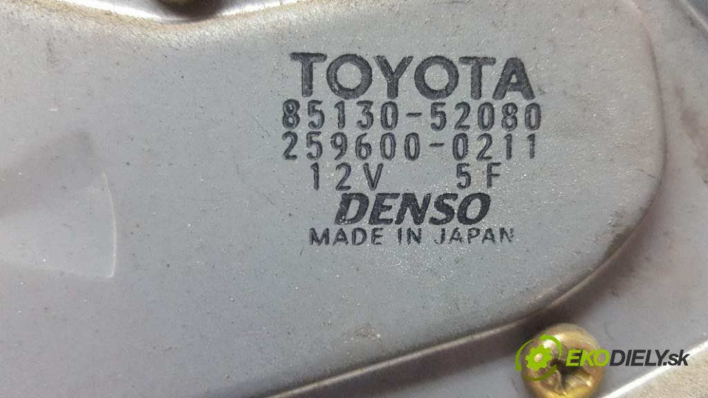 TOYOTA YARIS VERSO 2004 55kw VERSO 1364 motorek stěračů zadní část 8513052080
