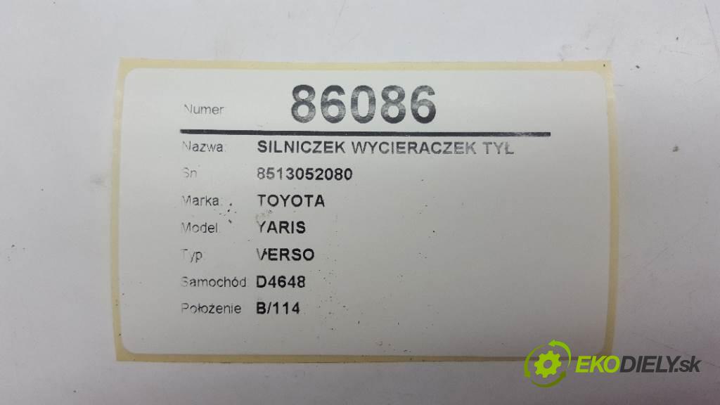 TOYOTA YARIS VERSO 2004 55kw VERSO 1364 motorek stěračů zadní část 8513052080