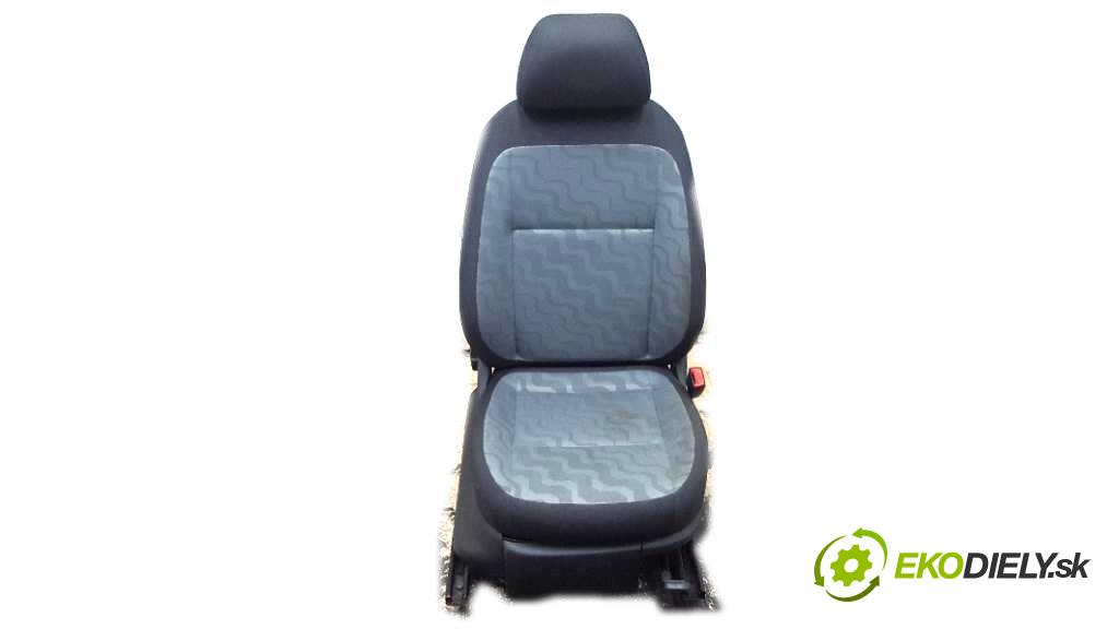SKODA ROOMSTER  2008 77kW    1598 Sedadlo pravy  (Sedačky, sedadlá)