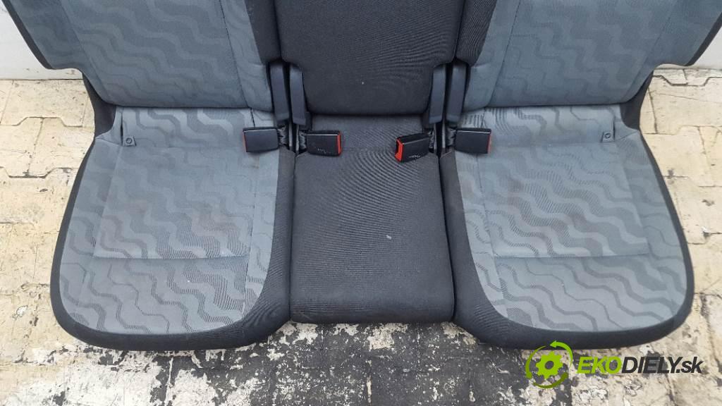 SKODA ROOMSTER  2008 77kW   1598 Sedadlo zad  (Sedačky, sedadlá)