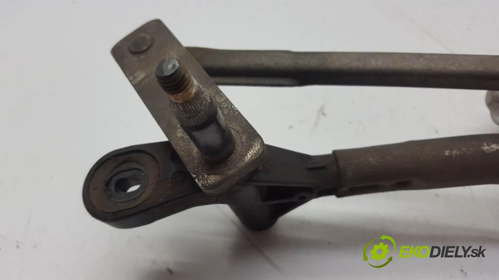 SKODA ROOMSTER  2010 63kW    1390 Mechanizmus stieračov predný 5J1955113B (Motorčeky stieračov predné)