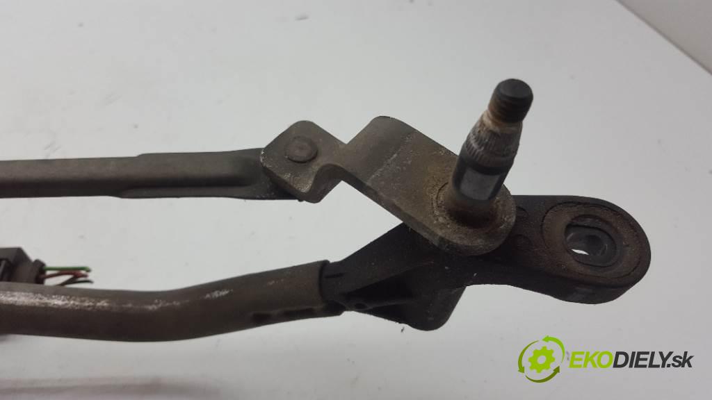 SKODA ROOMSTER  2010 63kW    1390 Mechanizmus stieračov predný 5J1955113B (Motorčeky stieračov predné)