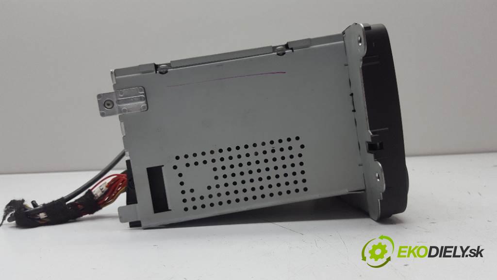 SKODA ROOMSTER  2010 63kW    1390 RADIO 5J0035161 (Audio zariadenia)