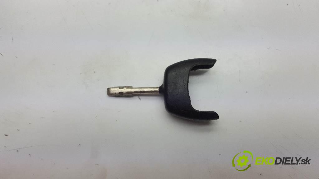 FORD FOCUS MK1  2002 66kW    1753 Hriadeľ, tyč volantu  (Tyče riadenia (volantu))