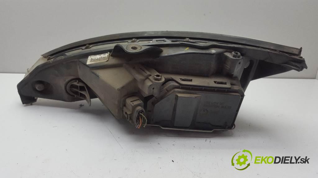 FORD FOCUS MK1  2002 66kW    1753 Svetlomet pravy 2M5113W029BD (Pravé)