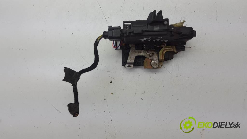 VOLKSWAGEN BORA  2001 77kW   1598 zámok přední část levý 8PIN 3B1837015