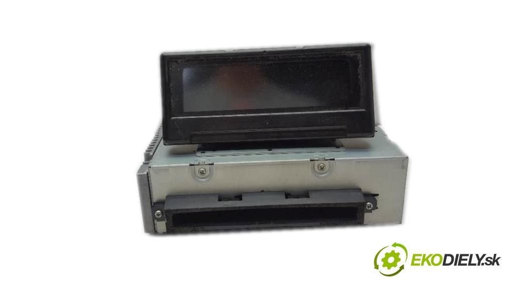 VOLVO V 50  2005 100kW    1997 RADIO 30752578 / 30679647 (Audio zariadenia)