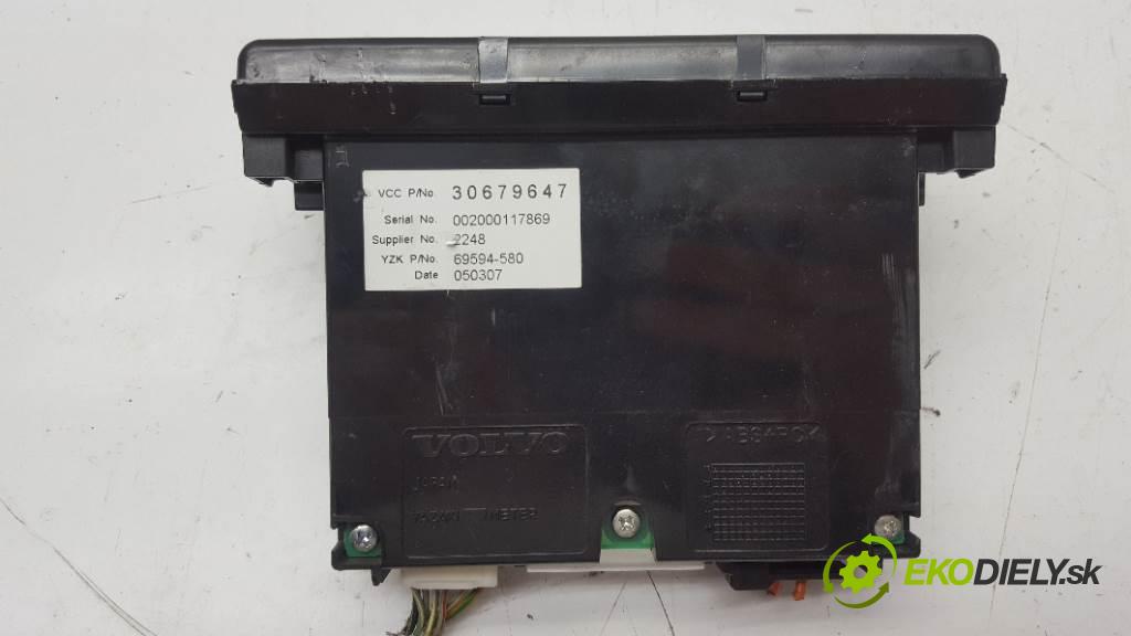 VOLVO V 50  2005 100kW    1997 RADIO 30752578 / 30679647 (Audio zariadenia)