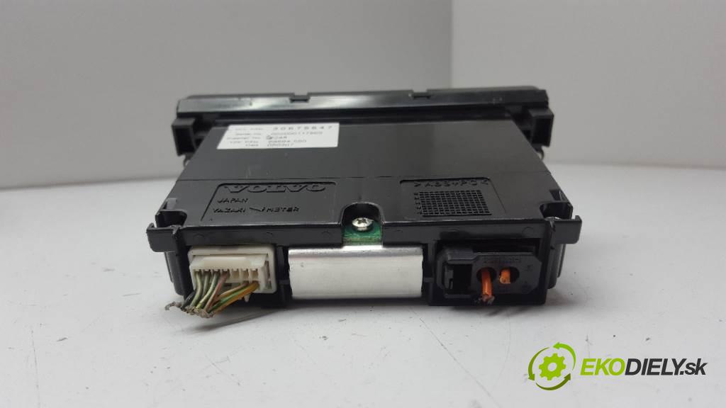VOLVO V 50  2005 100kW    1997 RADIO 30752578 / 30679647 (Audio zariadenia)