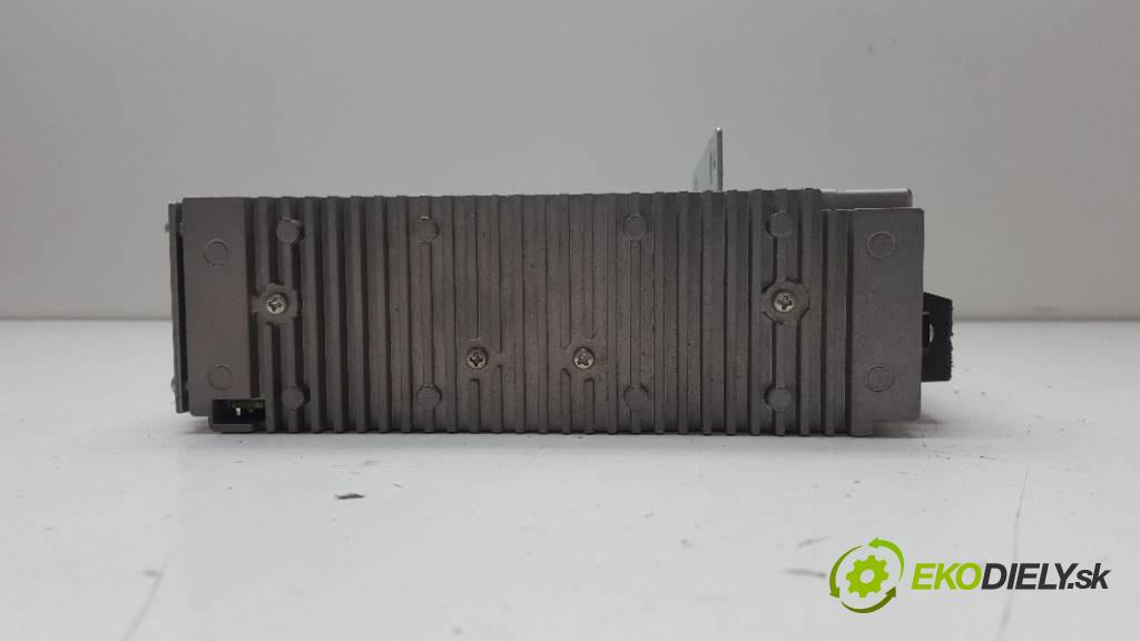 VOLVO V 50  2005 100kW    1997 RADIO 30752578 / 30679647 (Audio zariadenia)