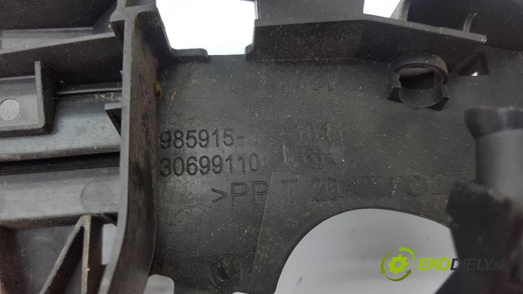 VOLVO V 50  2005 100kW    1997 zámok přední část pravý 30699110 6PIN