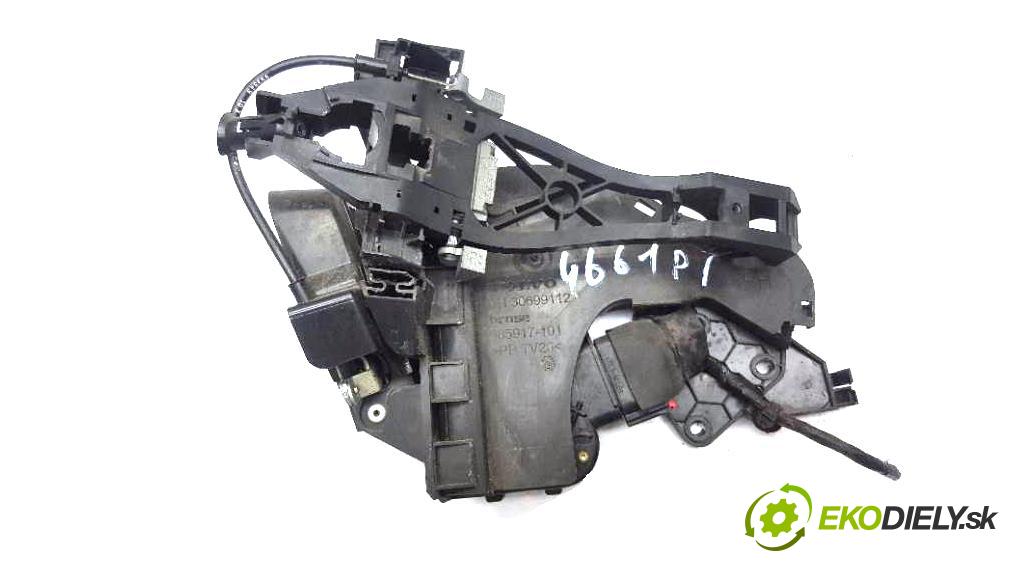 VOLVO V 50  2005 100kW    1997 zámok zadní část pravý 30699112 8PIN