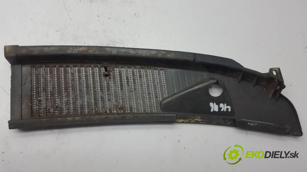 OPEL KADETT  1997    1598 Torpédo, plast pod čelné okno 9018686842 90186841 (Torpéda)