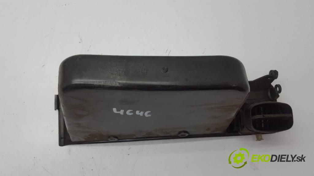 OPEL KADETT  1997     1598 Priehradka, kastlík prístrojovky 90243480