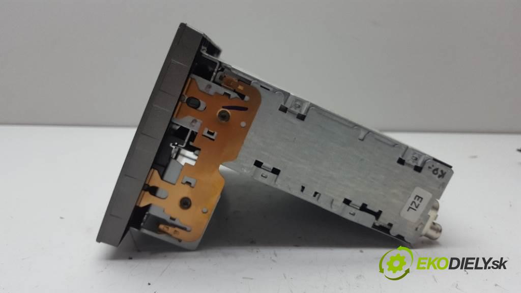 OPEL VECTRA C  1994 74kW    1598 RADIO 13138246 / 13154972 (Audio zariadenia) (kód nemáme)