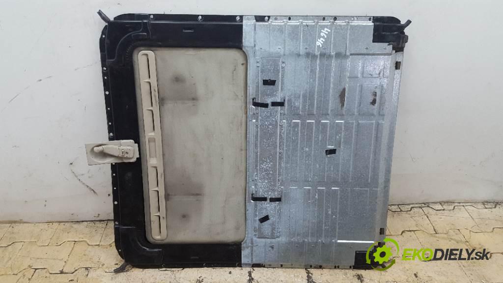 OPEL KADETT  1997     1598 střešní okno  (Okna karoserie)