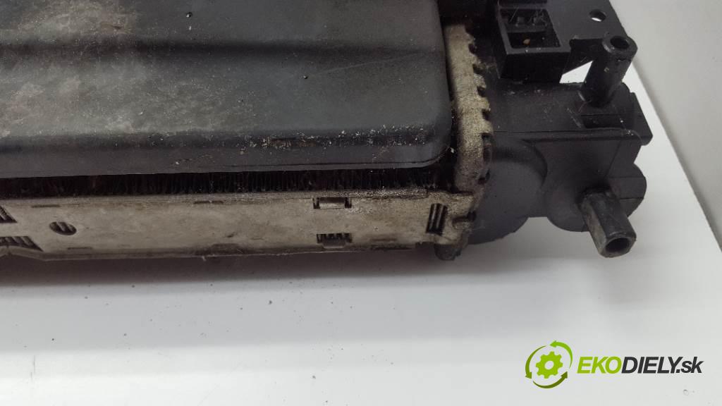 OPEL VECTRA C  1994 74kW    1598 Chladič vody 13191386 KOMPLET (Chladiče vody)