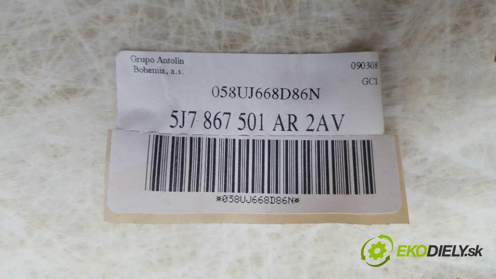 SKODA ROOMSTER  2008 77kW    1598 Stropný tapacír 5J7867501 (Stropné tapacíre)