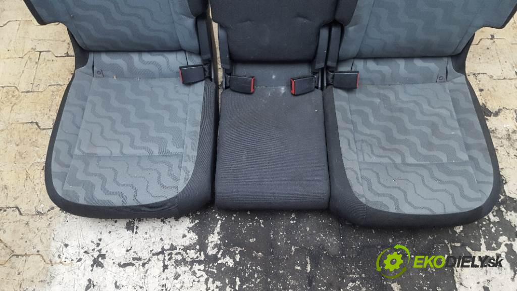 SKODA ROOMSTER  2008 77kW    1598 Sedadlo zad KOMPLET (Sedačky, sedadlá)