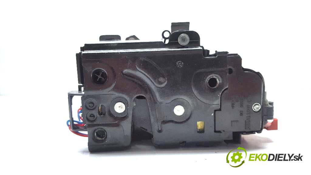 SKODA ROOMSTER  2008 77kW   1598 zámok zadní část levý 5J7839015 6PIN