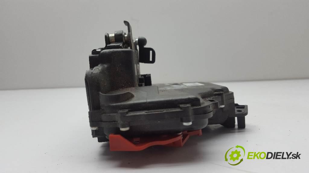 SKODA ROOMSTER  2008 77kW   1598 zámok zadní část levý 5J7839015 6PIN