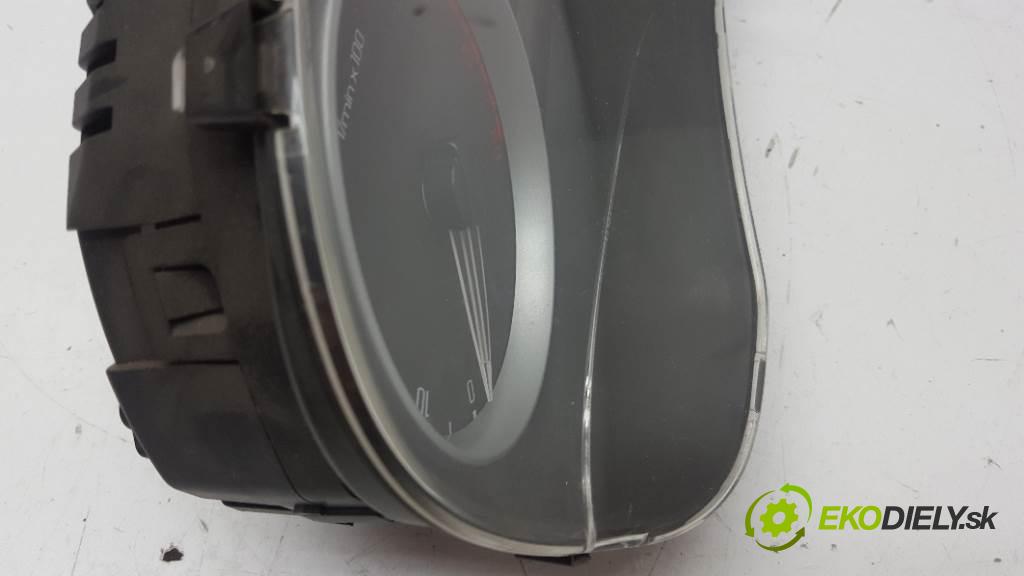SKODA ROOMSTER  2008 77kW    1598 Prístrojovka 5J0920810 (Prístrojové dosky, displeje)