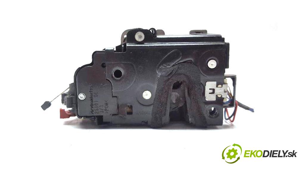 SKODA ROOMSTER  2008 77kW    1598 zámok přední část pravý 3B1837016 6PIN