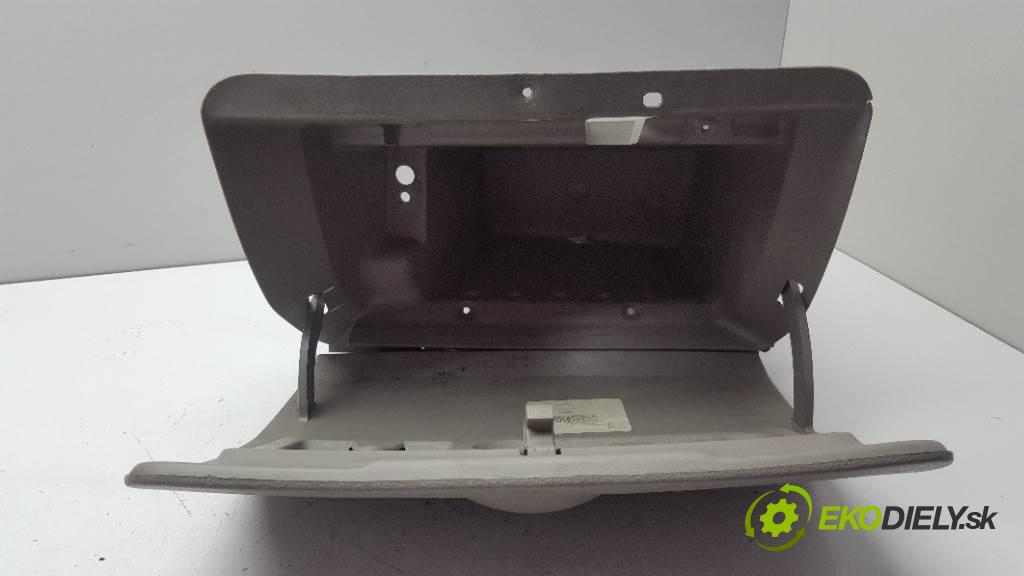 RENAULT MODUS   2005 48kW   1461 Priehradka, kastlík spolujazdca 8200461376 (Priehradky, kastlíky)