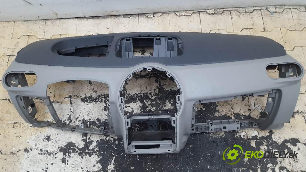 RENAULT MODUS   2005 48kW   1461 Palubná doska  (Palubné dosky)