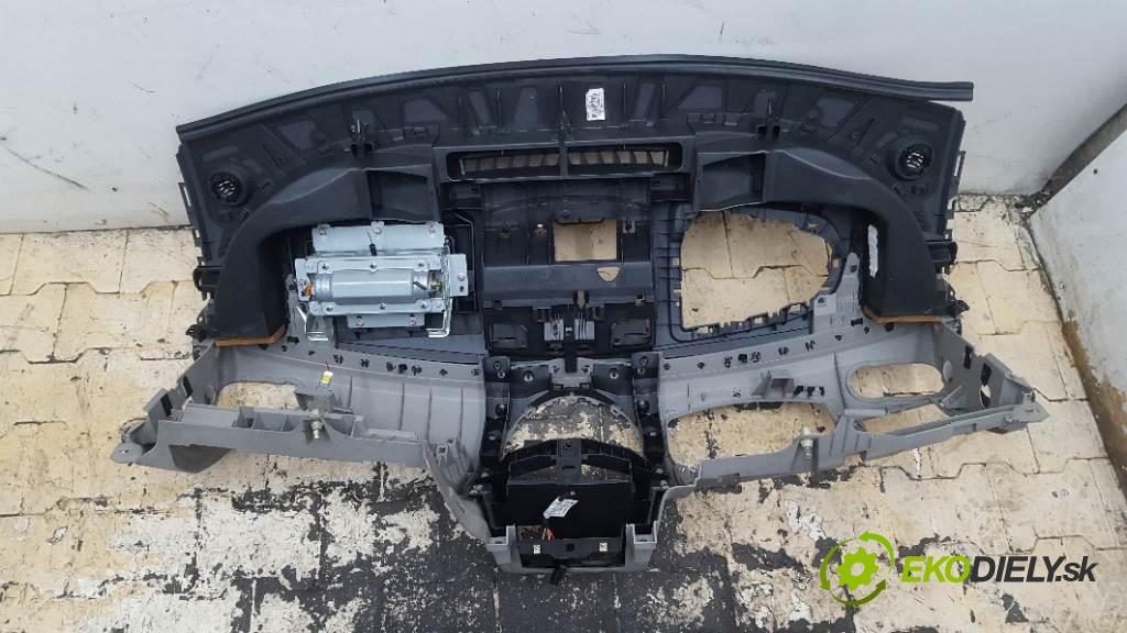 RENAULT MODUS   2005 48kW   1461 Palubná doska  (Palubné dosky)