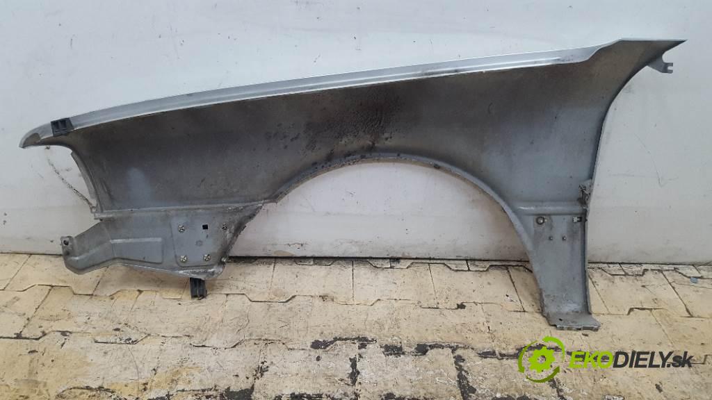 AUDI 80 B4  1993 66kW   1984 blatník přední část pravý LY7T