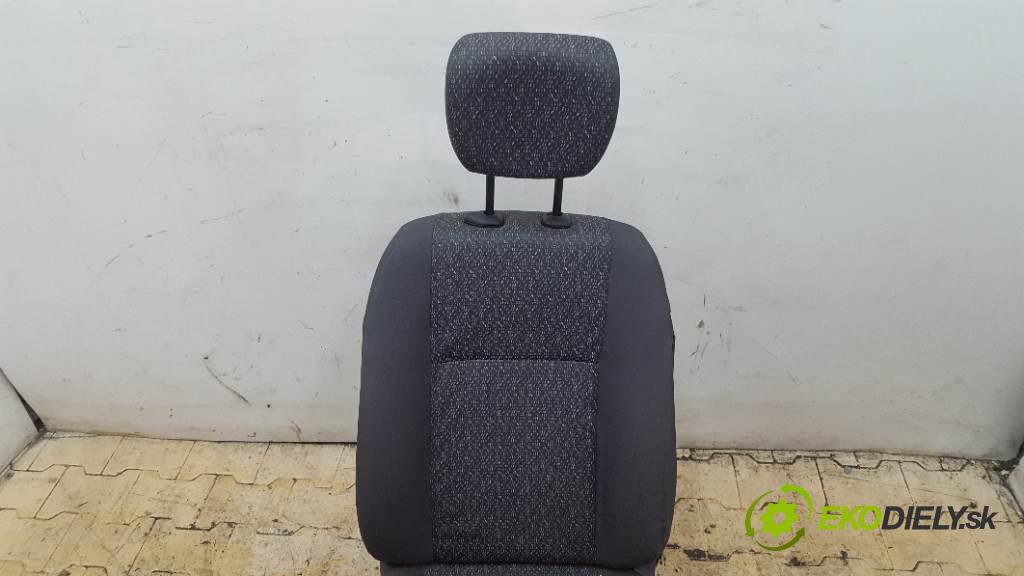 RENAULT MODUS   2005 48kW   1461 Sedadlo ľavy  (Sedačky, sedadlá)