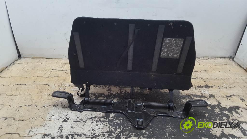 MITSUBISHI OUTLANDER II LIFT 2010 103kW II LIFT 1968 Sedadlo zad  3 RZĄD (Sedačky, sedadlá)