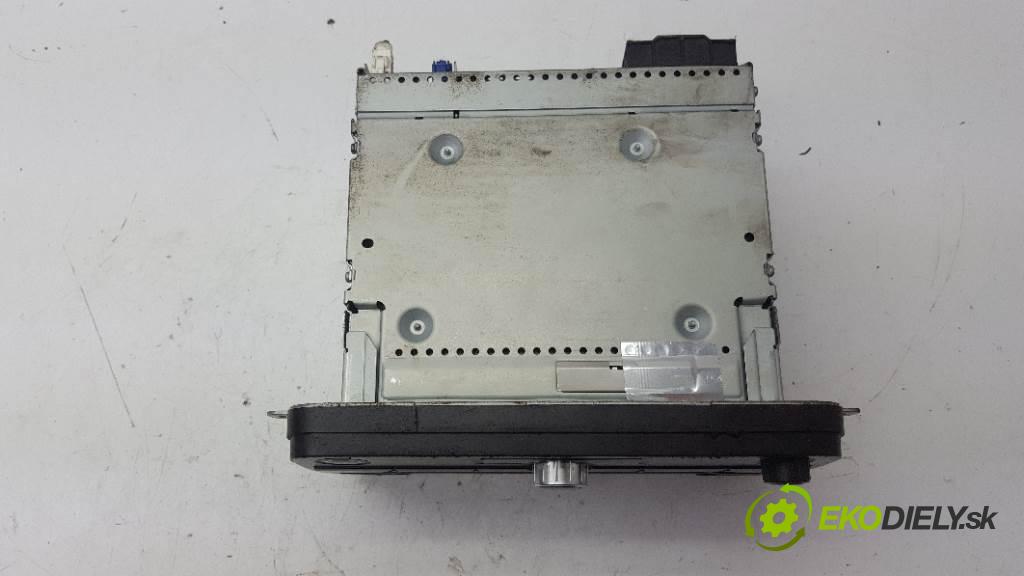 VOLKSWAGEN TOURAN  2006 77kW    1896 RADIO 1K0035191 (Audio zariadenia)