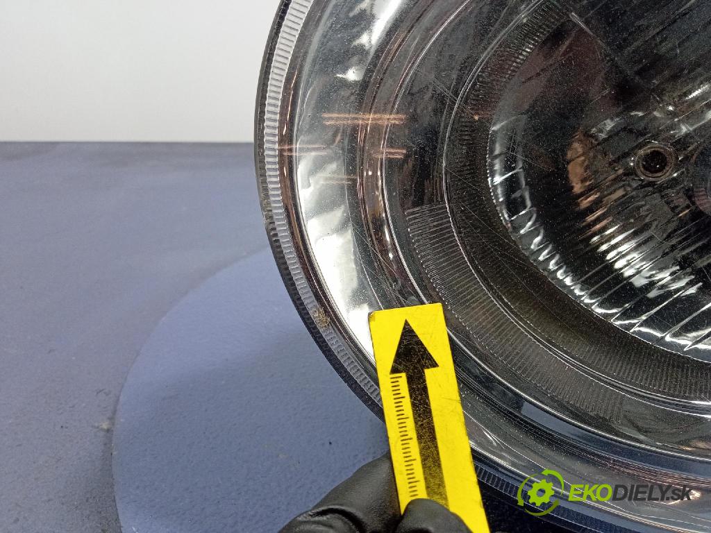 Kia Picanto 2010 Reflektor: Vľavo: 223-1128L