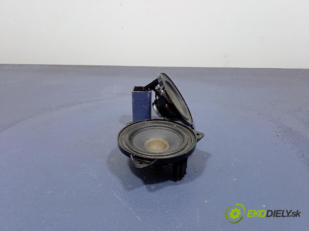 Audi A6 2021 Reproduktor / Subwoofer: 8V0035416