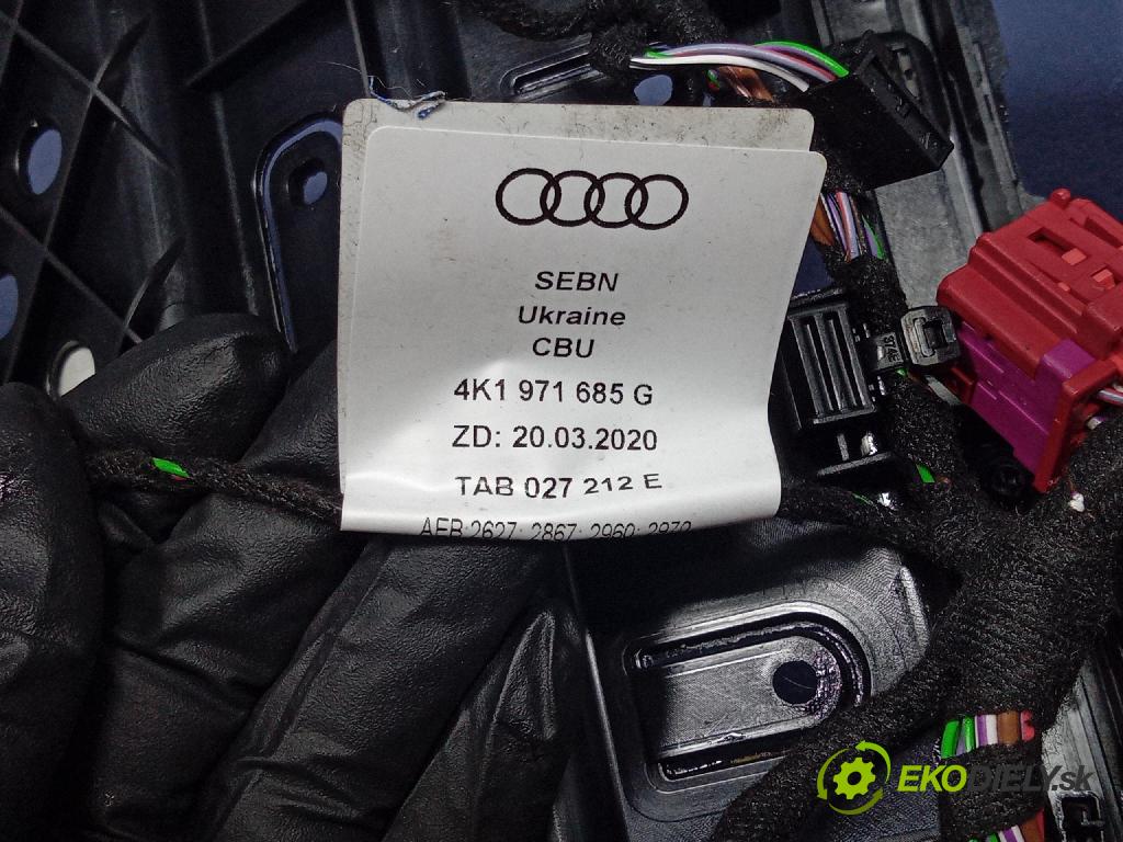 Audi A6 2021 Tunel: Střední: 4K1864261D